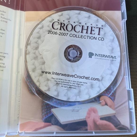Interweave Crochet 2006 - 2007 Collection CD - Picture 2 of 3